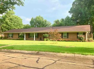 10 Blackfriar Rd, Texarkana, TX 75503