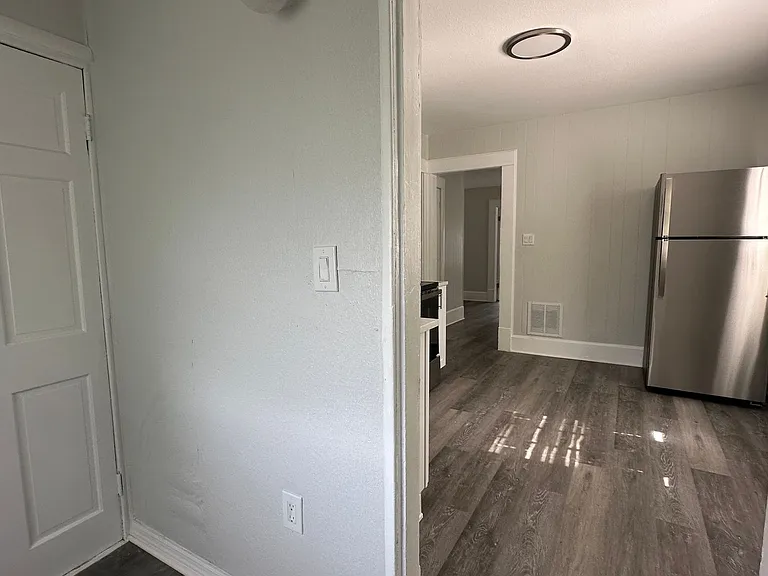 126 E Concord St #C — Photo 20