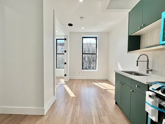 Rented by MADEHOME | media 18