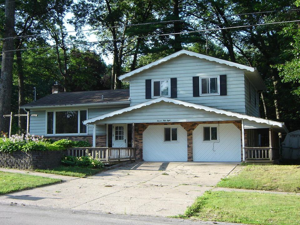 1st image of 1158 48th St SE