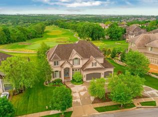 9109 Falcon Ridge Dr, Lenexa, KS 66220