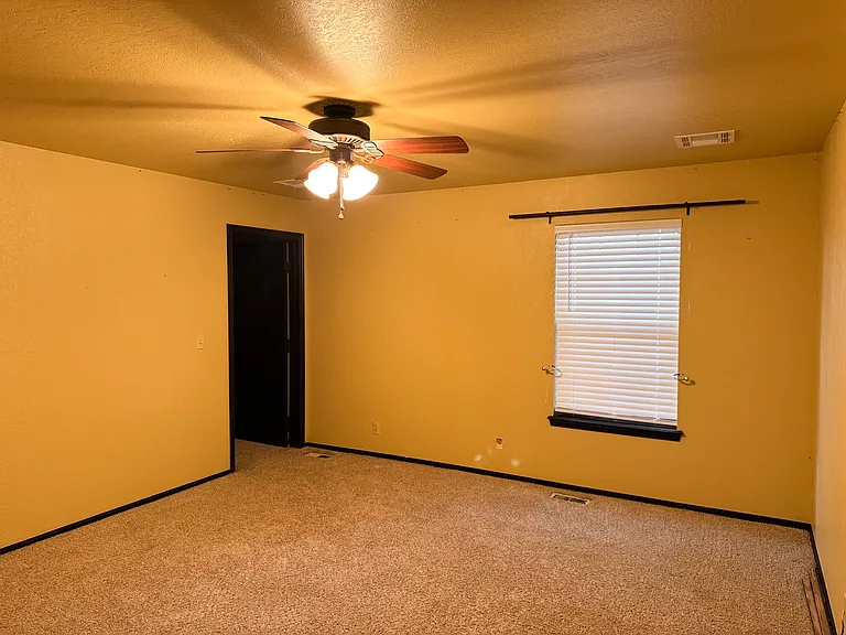 3922 Westminster Dr #73703 — Photo 12