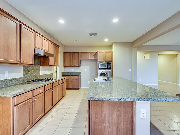 5th image of 6816 Desert Island St