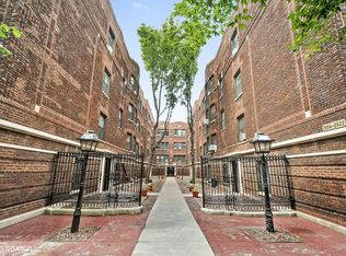 2804-2822 N Cambridge Ave #2812-16, Chicago, IL 60657