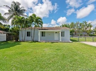 7400 SW 39th Ter, Miami, FL 33155