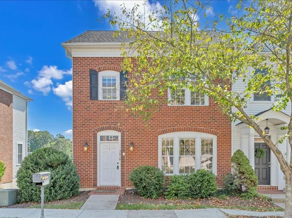 3818 Greenway Dr SW, Roanoke, VA 24018