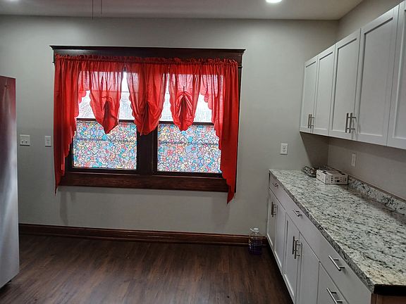 2nd image of 52 Remoleno St