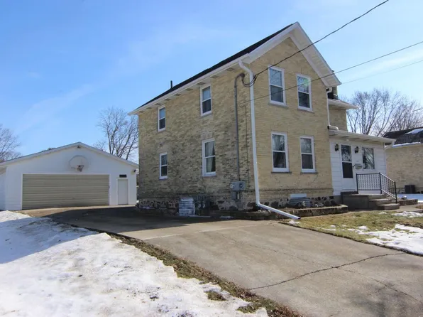 1303 South 9th STREET, Watertown, WI 53094