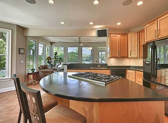 5th image of 272 Little Oak Dr