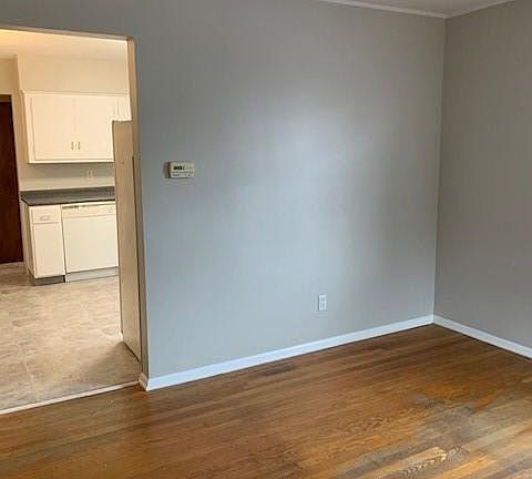 3rd image of 1367 Sunrise Ave