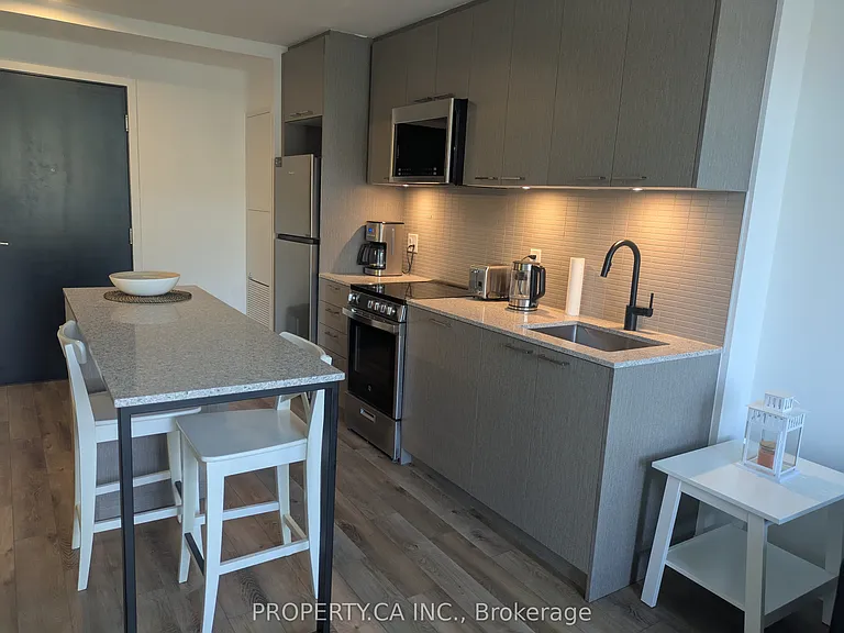 1808 Saint Clair Ave W #1005 — Photo 20