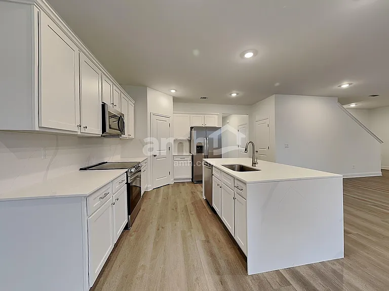 430 Hickory Pointe Loop — Photo 3