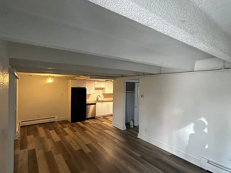 SloHi 1516 Perry Street — Photo 5