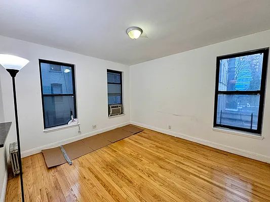 Rented by City Connections Realty | media 13