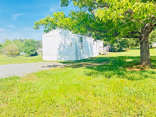 3822 Towery Rd #8 — Photo 4