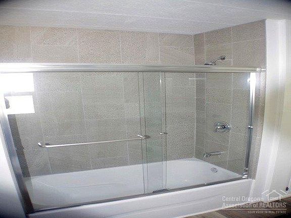 5th image of 60916 McMullin Dr