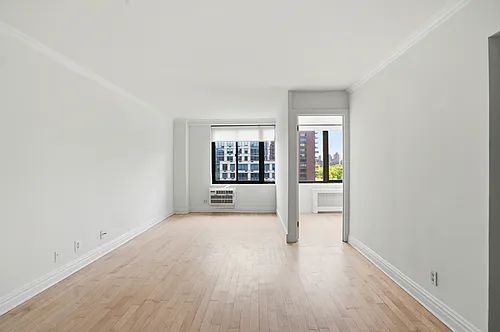 792 Columbus Ave Photo 1