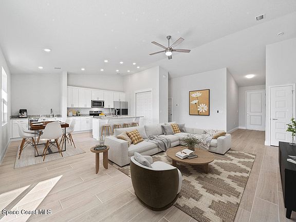 5th image of 824 Taluga Ave SE