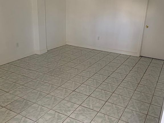 4th image of 1745 Silver Ave #B