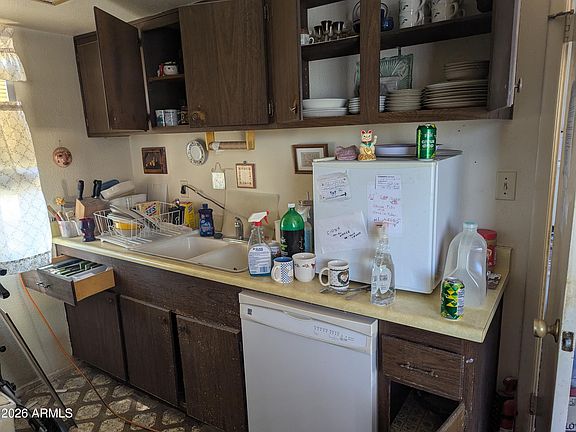 3rd image of 5301 W SHEENA Drive