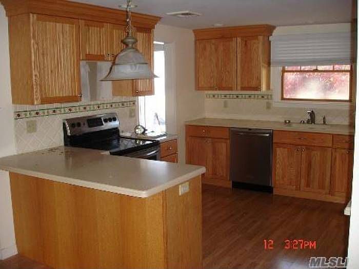 41 White Pine Way, Medford, NY 11763 Zillow