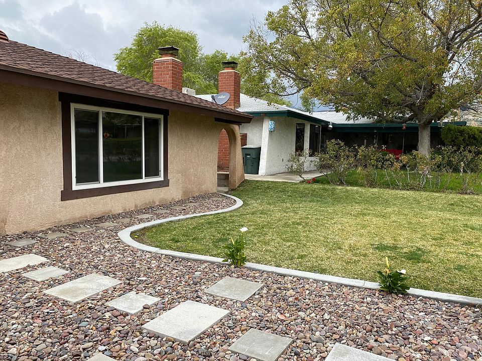 2nd image of 3148 Arden Ave