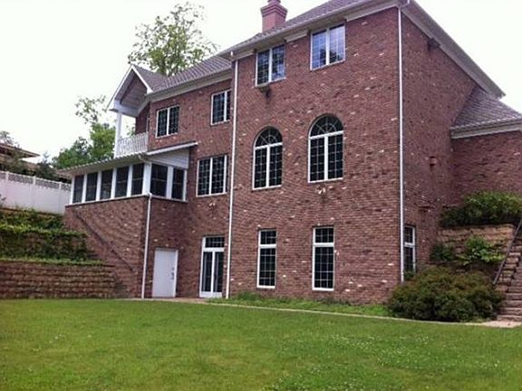 3 stories of living space