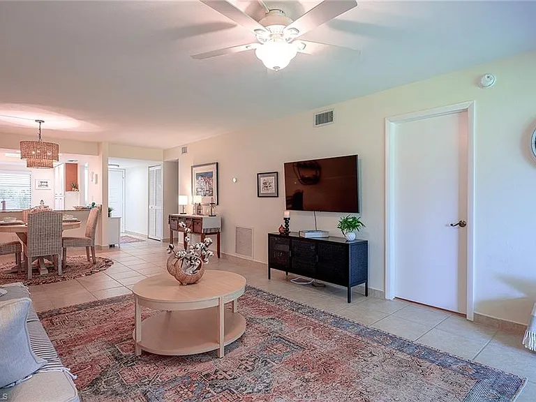 135 Cypress Way E #C — Photo 19