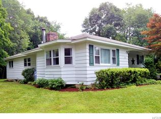 54 Hubbard Rd, Bloomingburg, NY 12721