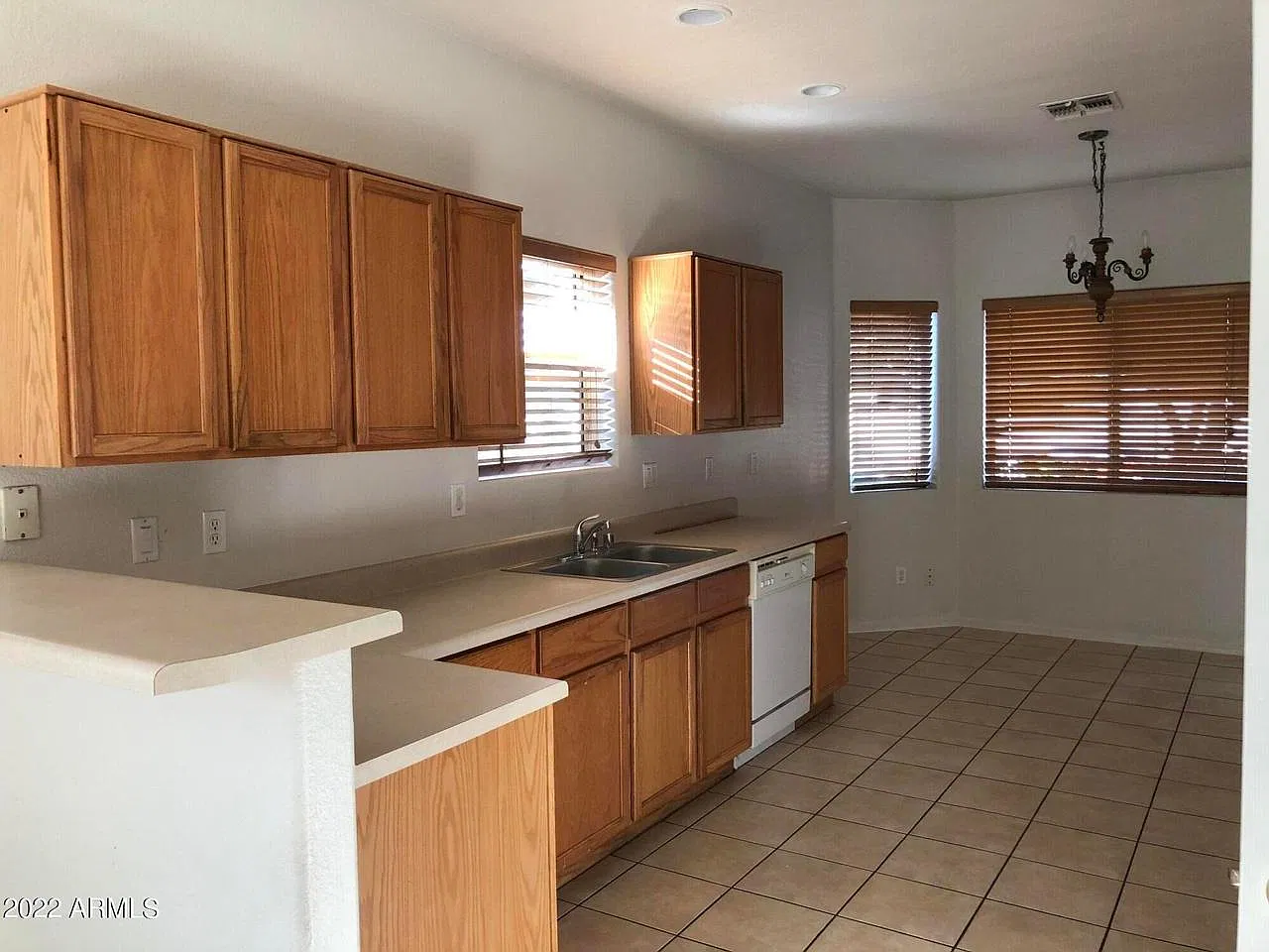 3 bed, 1474 sqft, $2,250 — Photo 4
