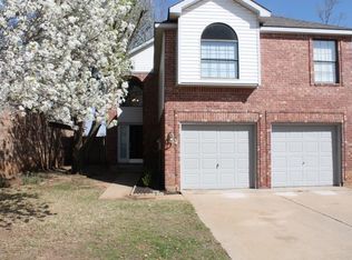 917 Azalia Dr, Lewisville, TX 75067