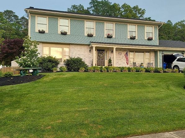 213 Woodberry Dr