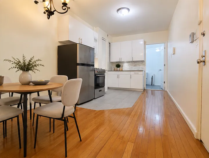 825 Bedford Ave #2A — Photo 1