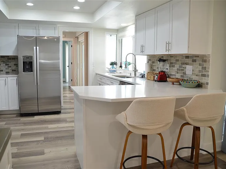 726 Birdsong Ln — Photo 17