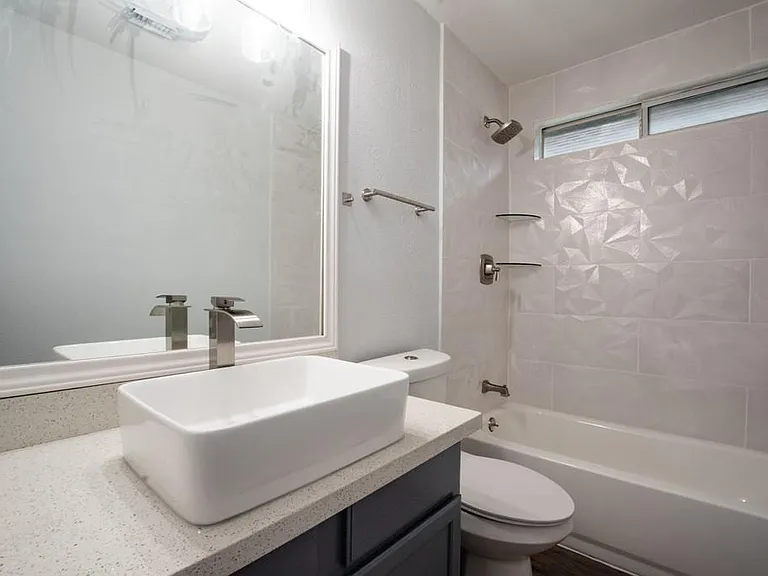 1422 Ruthven St — Photo 25