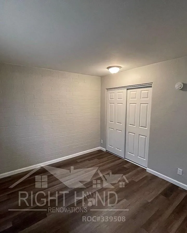 3 bed, 1000 sqft, $1,100 — Photo 3