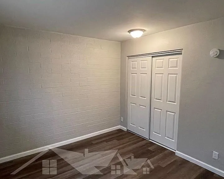 1664 N Cameron St — Photo 3
