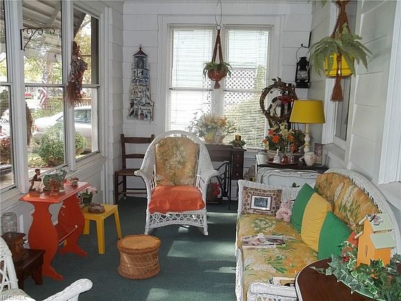 2nd image of 333 Kentucky Ave