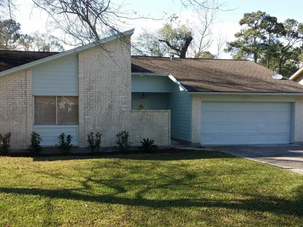 5015 Forest Trl, Baytown, TX 77521