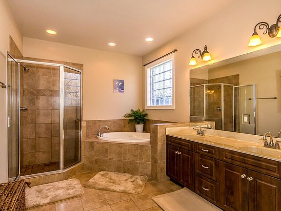 5th image of 8704 Lillington Cir