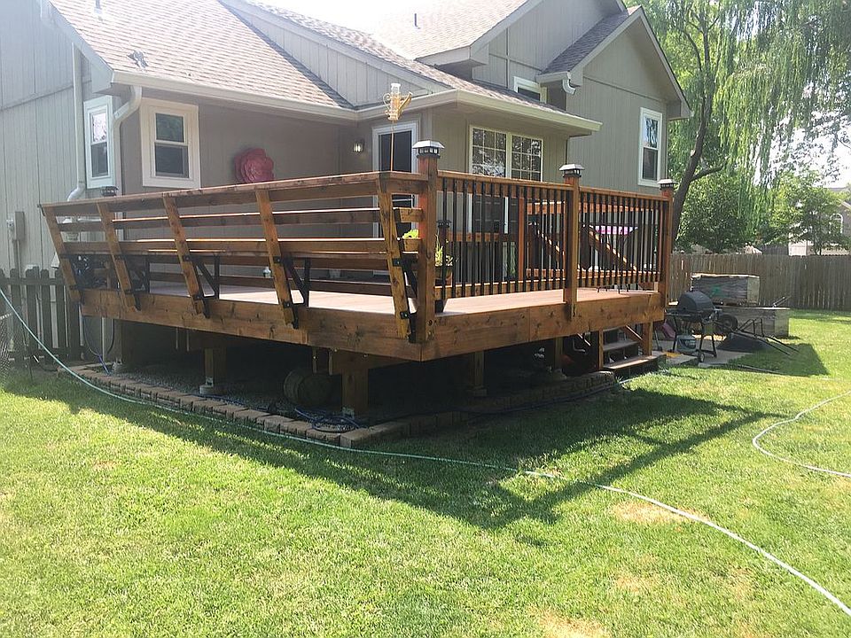 2nd image of 307 NE Bridge Pl