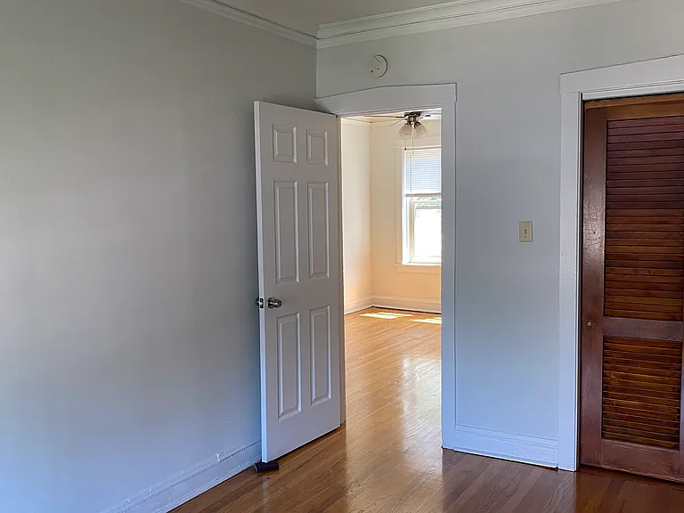 939 S Elmwood Ave #2 — Photo 6