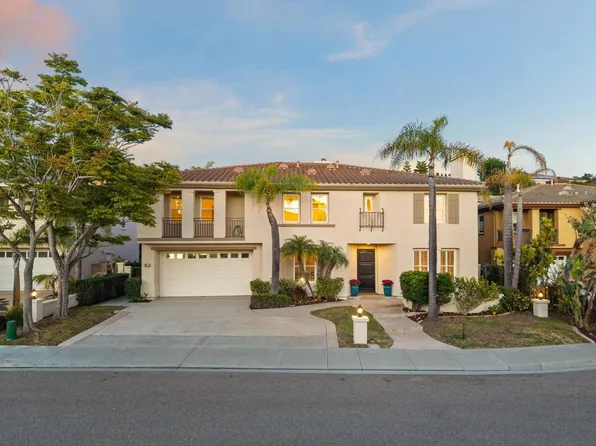 6584 Coneflower Dr, Carlsbad, CA 92011