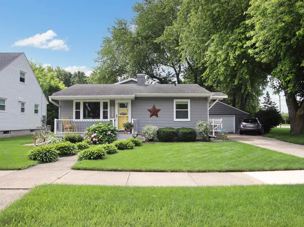 1229 Bismarck Ave, Oshkosh, WI 54902