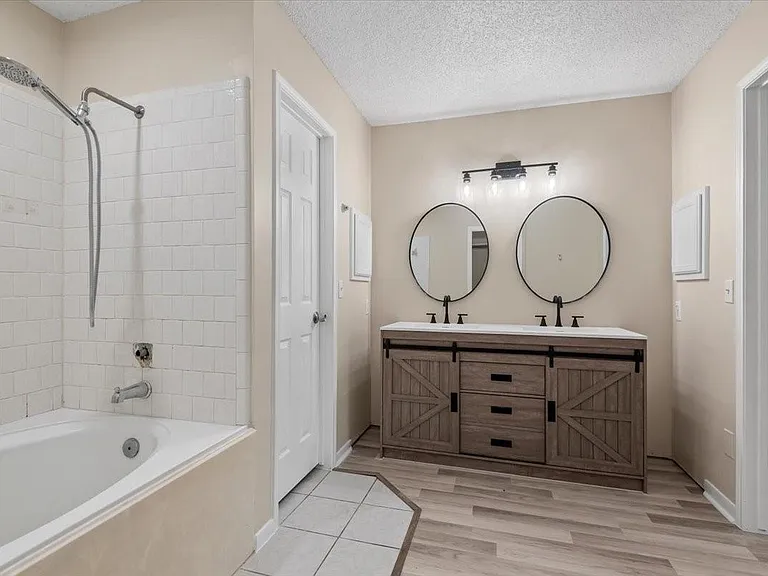18182 Forest Cedars Dr — Photo 14