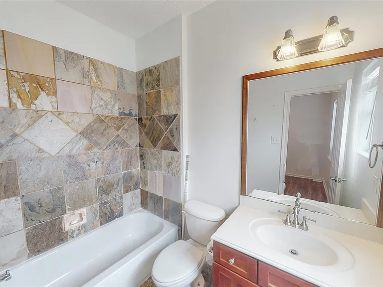 5843 Petty St #C — Photo 17