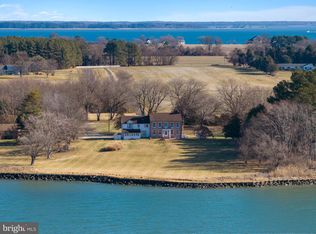 301 John Kallis Ln, Stevensville, MD 21666