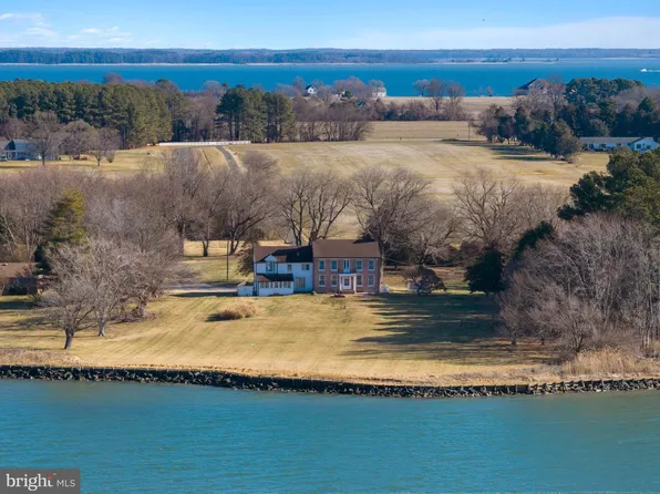 301 John Kallis Ln, Stevensville, MD 21666