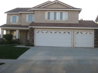 2933 Bavaria Dr, Corona, CA 92881