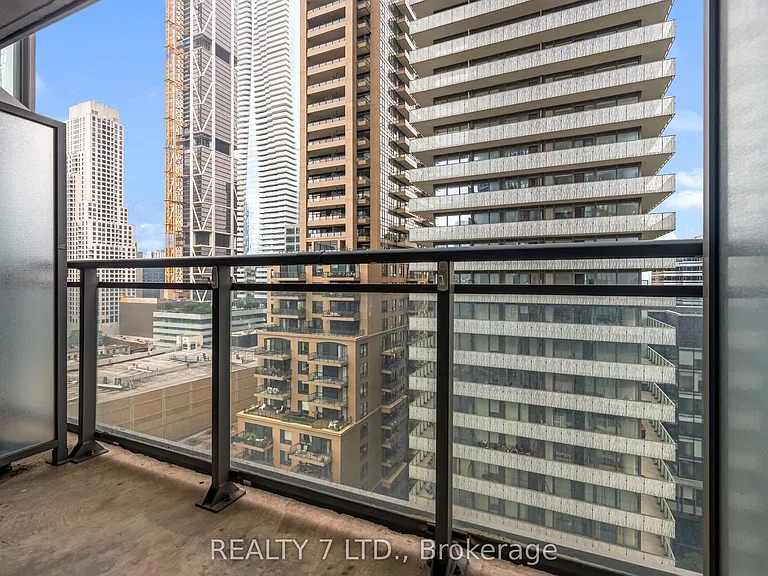 45 Charles St E #1808 — Photo 25